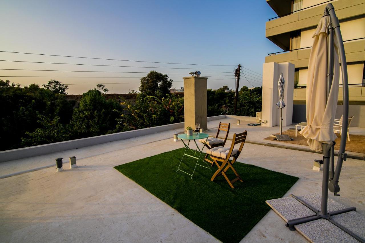 Oasis Luxury Place Heraklion  Exterior photo